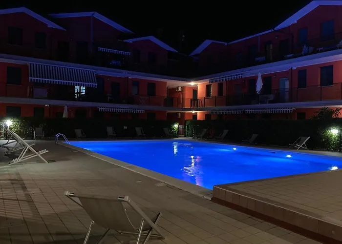 Residence Corallo Con Piscina